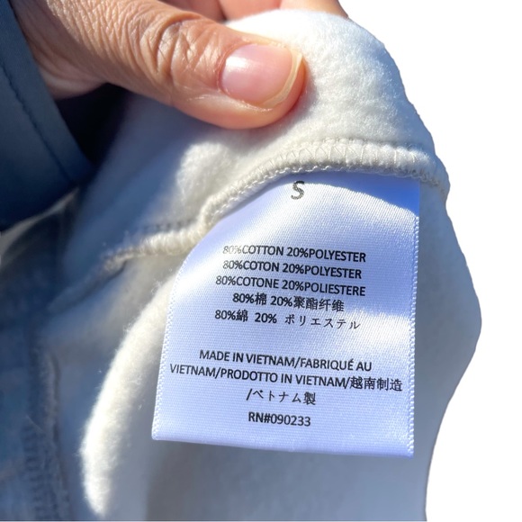 SOLD….NWOT Essentials Fear of God Shorts (off-white) Unisex Size S - Picture 8 of 10